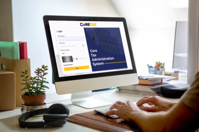 Ilustrasi Wajib Pajak mengisi SPT Tahunan PPh Orang Pribadi berstatus Nihil melalui Coretax Form dengan tampilan formulir digital dan data pajak yang terisi.